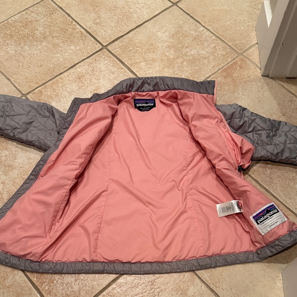Patagonia Kids Gray and Pink “Nano puff” Jacket. Size MED - Picture 5 of 6